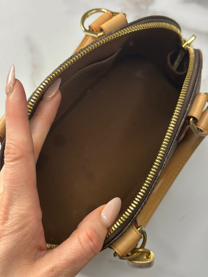 Pre-owned Louis Vuitton monogram canvas Alma BB crossbody