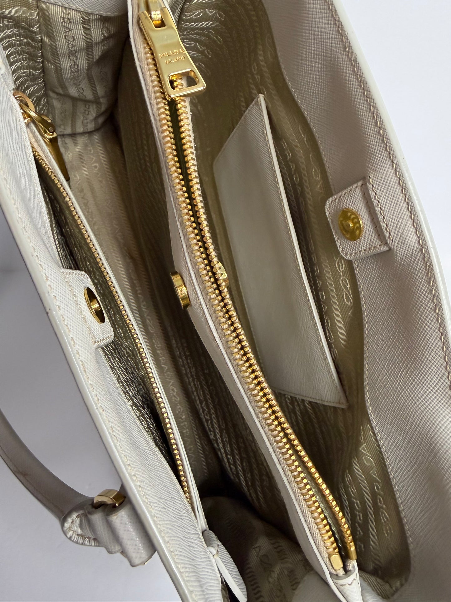 Pre-owned Prada White Saffiano leather medium galleria tote