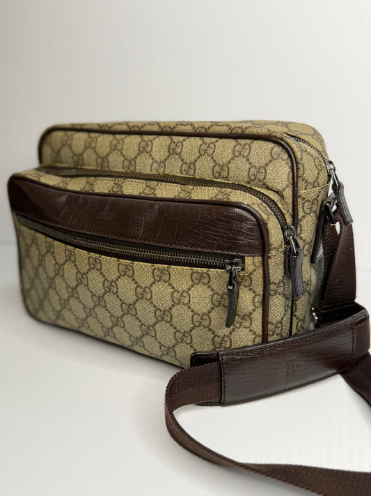 Pre-owned Gucci Beige GG Supreme Canvas Small Camera Messenger Bag
