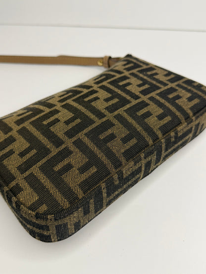 Pre-owned Fendi Baguette Pouch
Brown jacquard FF canvas