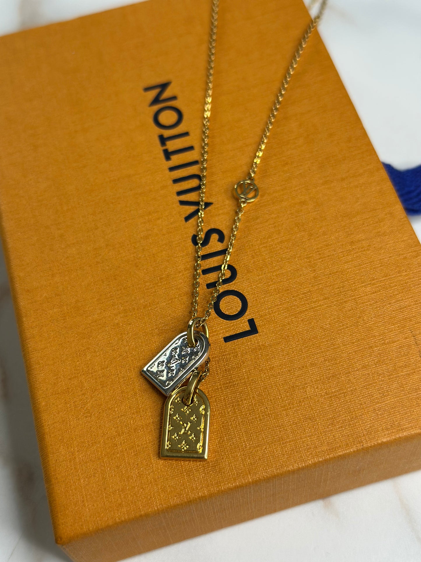 Pre-owned Louis Vuitton Nanogram necklace