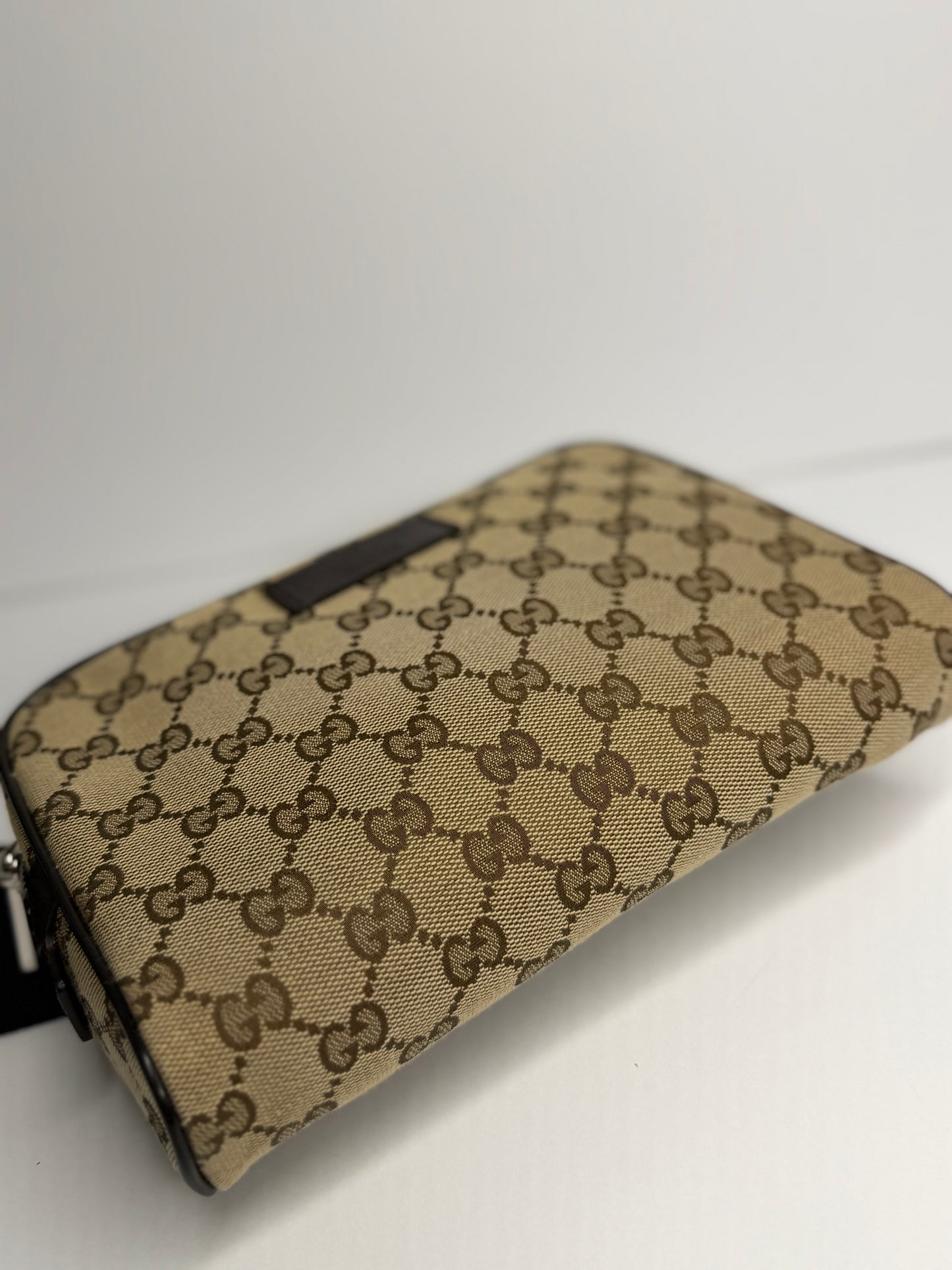 Pre-owned Gucci GG brown canvas belt bag