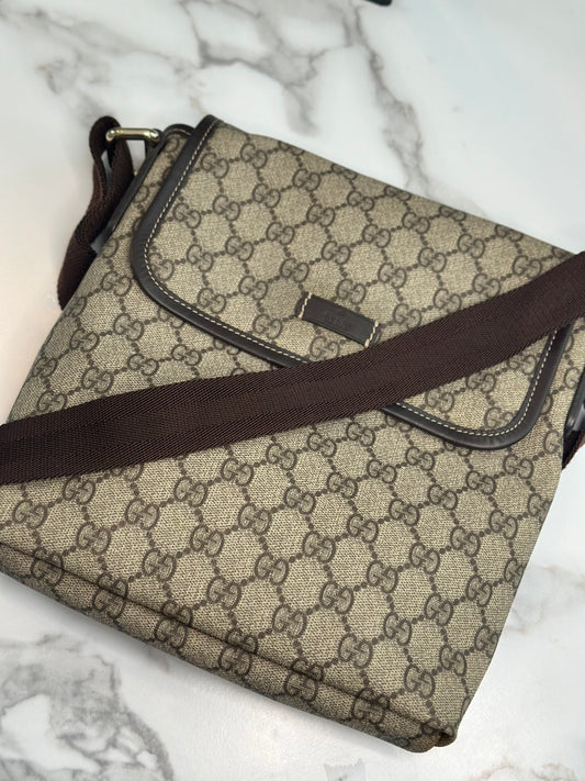 Pre-owned Gucci GG supreme canvas Crossbody