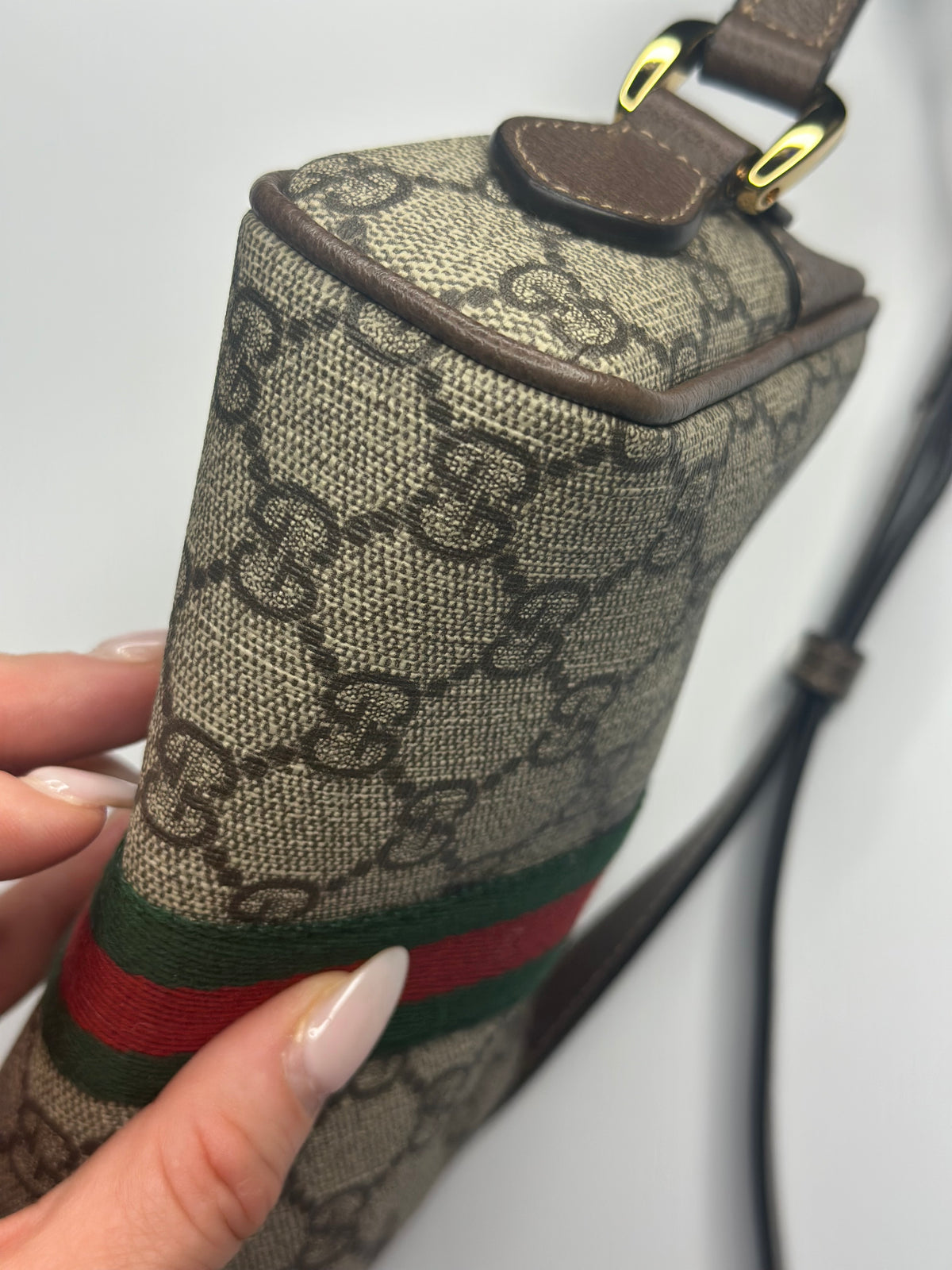 Pre-owned Gucci GG supreme canvas mini crossbody