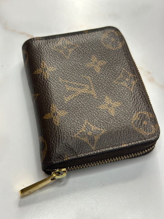 Pre-owned Louis Vuitton monogram canvas compact zippy