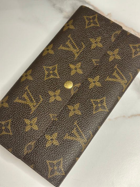Pre-owned Louis Vuitton monogram canvas Sarah wallet