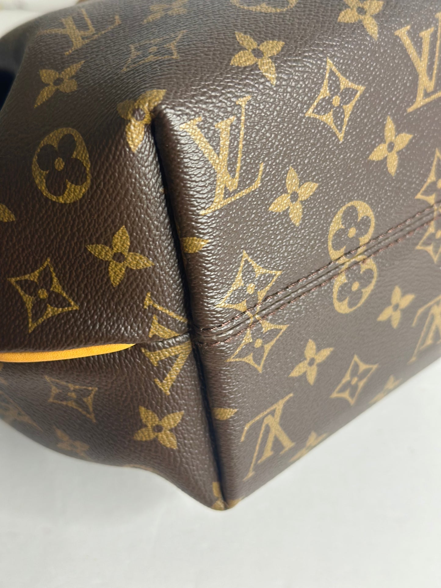Pre-owned Louis Vuitton monogram canvas Turenne MM two way tote