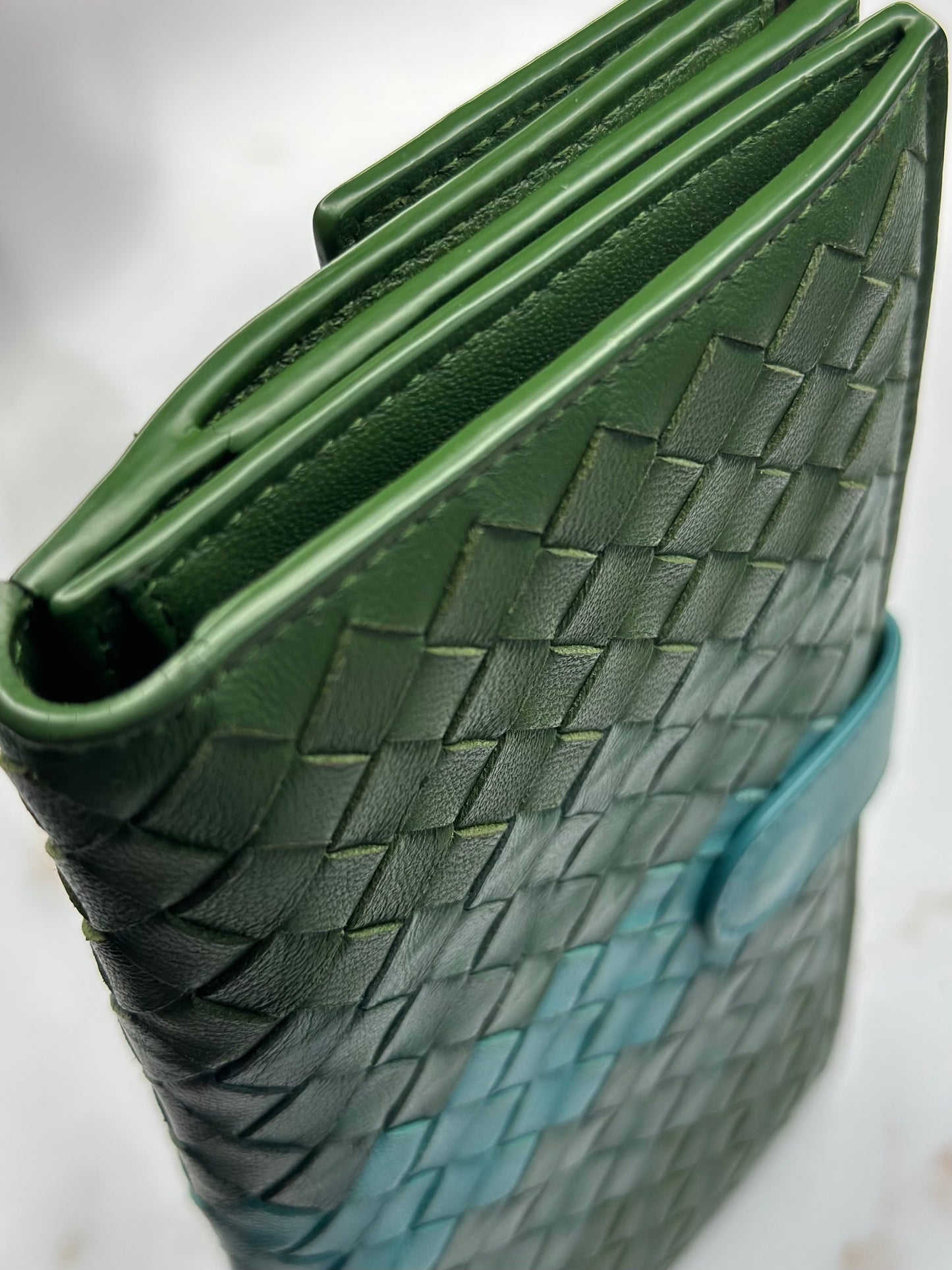 Pre-owned Bottega Veneta rare green and turquoise colorwave Intrecciato woven leather long wallet