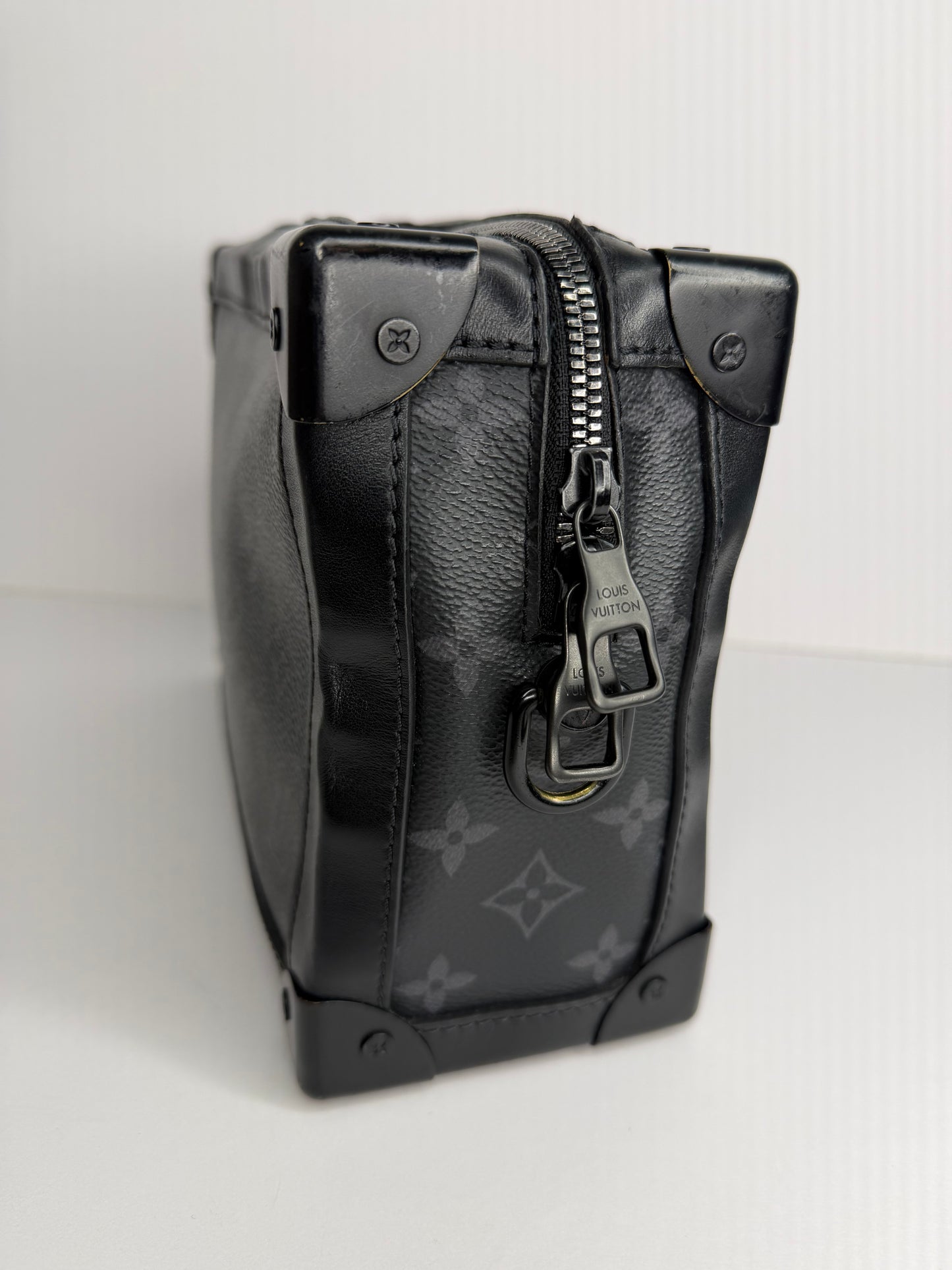 Pre-owned Louis Vuitton monogram eclipse, soft trunk Crossbody