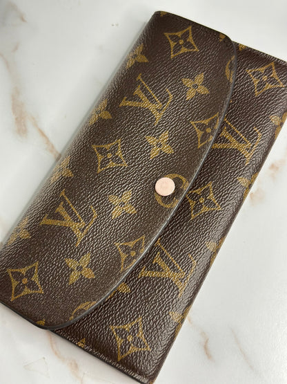 Pre-owned Louis Vuitton monogram canvas Emilie Wallet