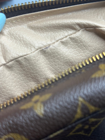 Pre-owned Louis Vuitton Trousse Toiletry Pouch Monogram Canvas 28