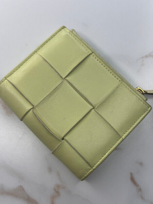 Pre-owned Bottega Veneta light green Cassette intrecciato leather wallet