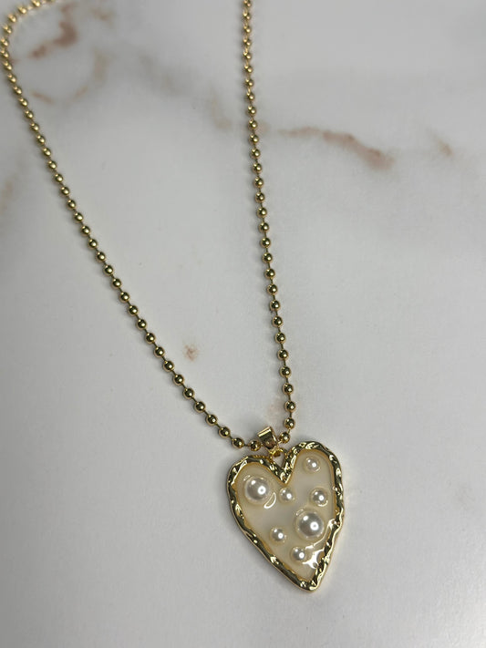 Jane heart necklace