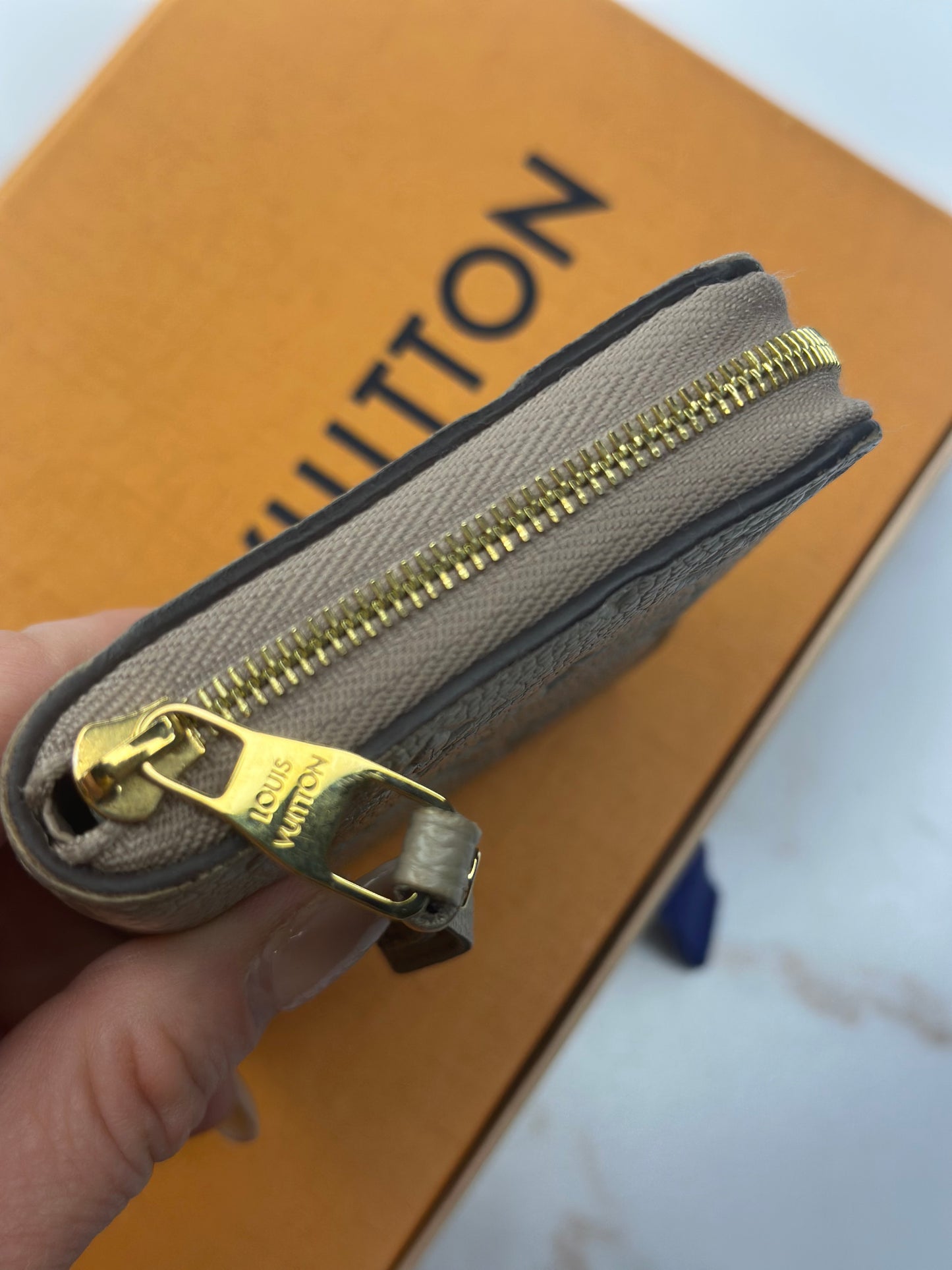 Pre-owned Louis Vuitton monogram Empriente leather compact zippy