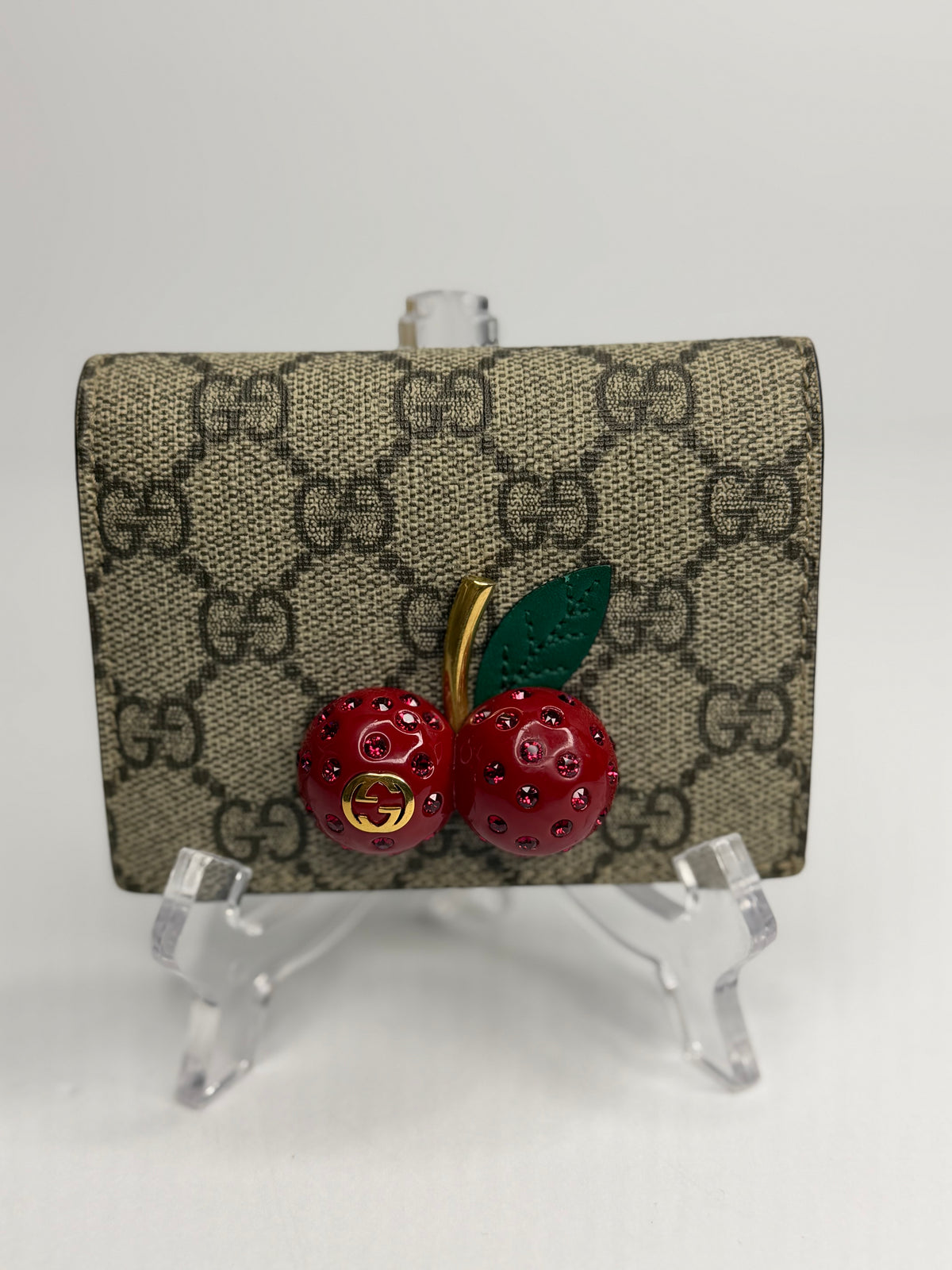 Pre-owned Gucci, supreme canvas, cherry, compact wallet