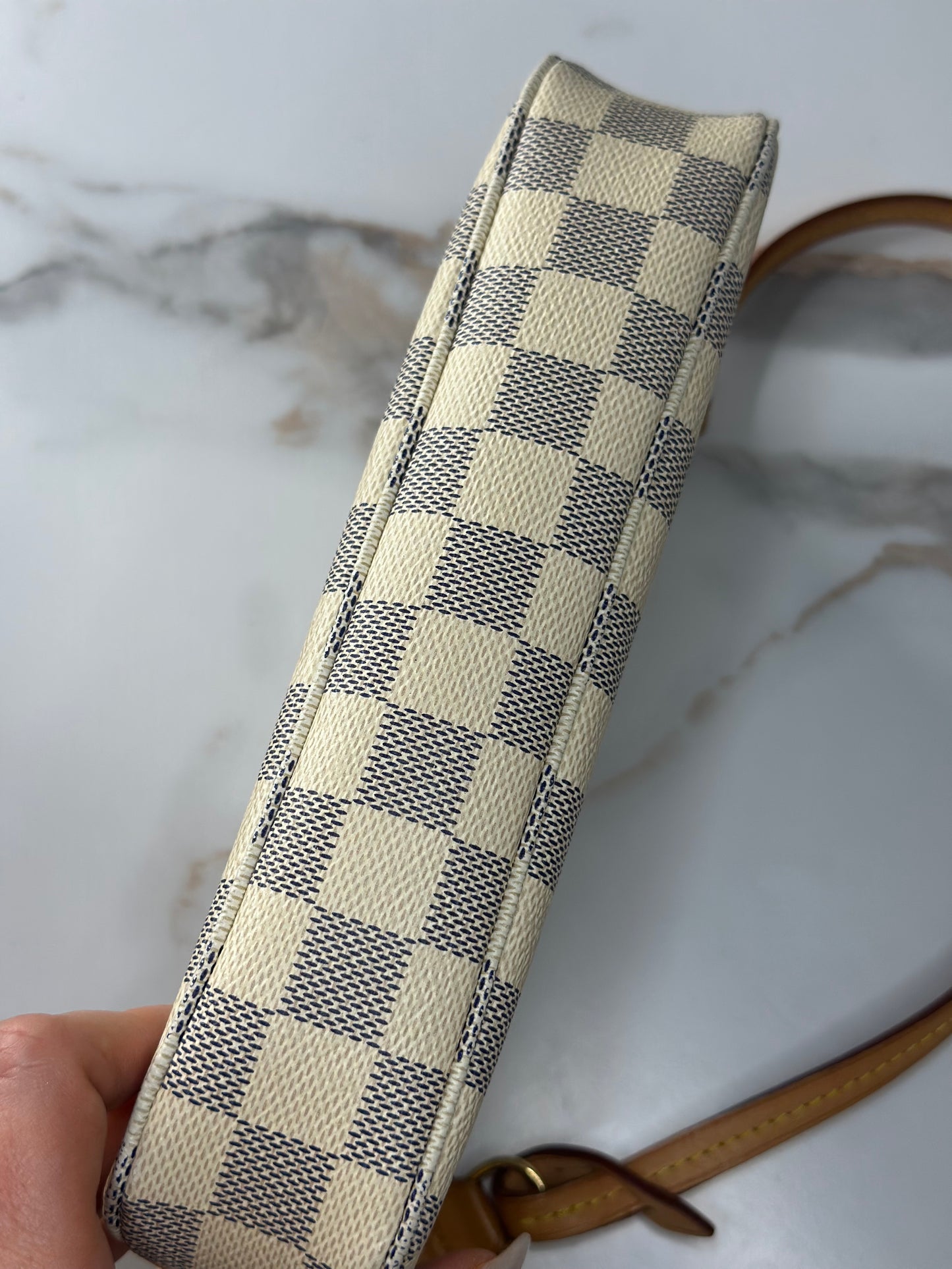 Pre-owned Louis Vuitton Damier Azur pochette accessories shoulder bag