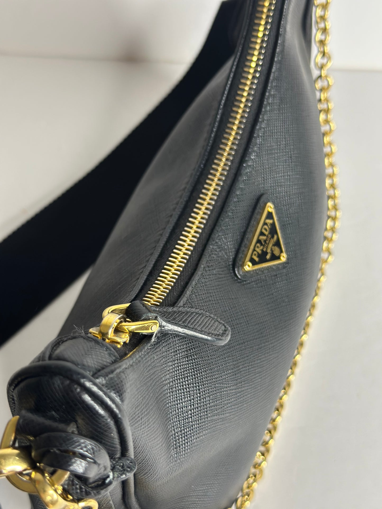 Pre-owned Prada black Saffiano leather re-edition, Crossbody