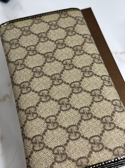 Pre-owned Gucci Supreme Canvas long wallet