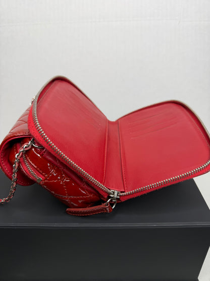 Pre-owned Chanel Dark Red Quilted Patent leather crossbody