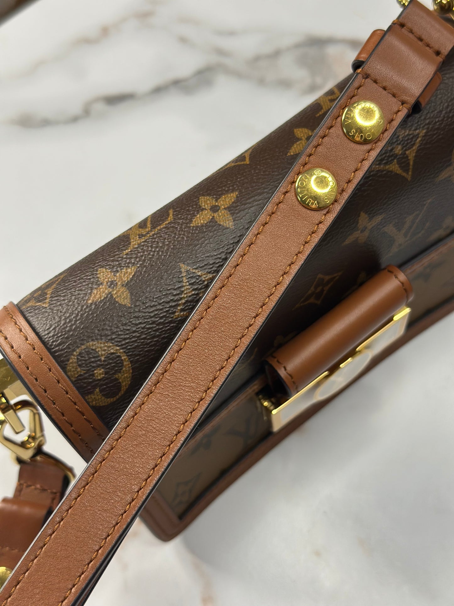 Pre-owned Louis Vuitton Dauphine Shoulder Bag Reverse Monogram Canvas Mini