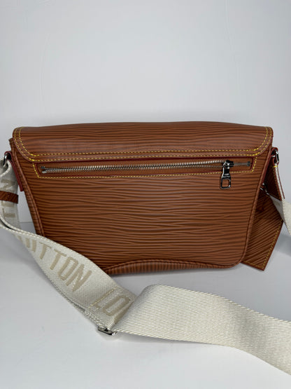 Pre-owned Louis Vuitton brown 2023 Epi Montsouris Messenger crossbody