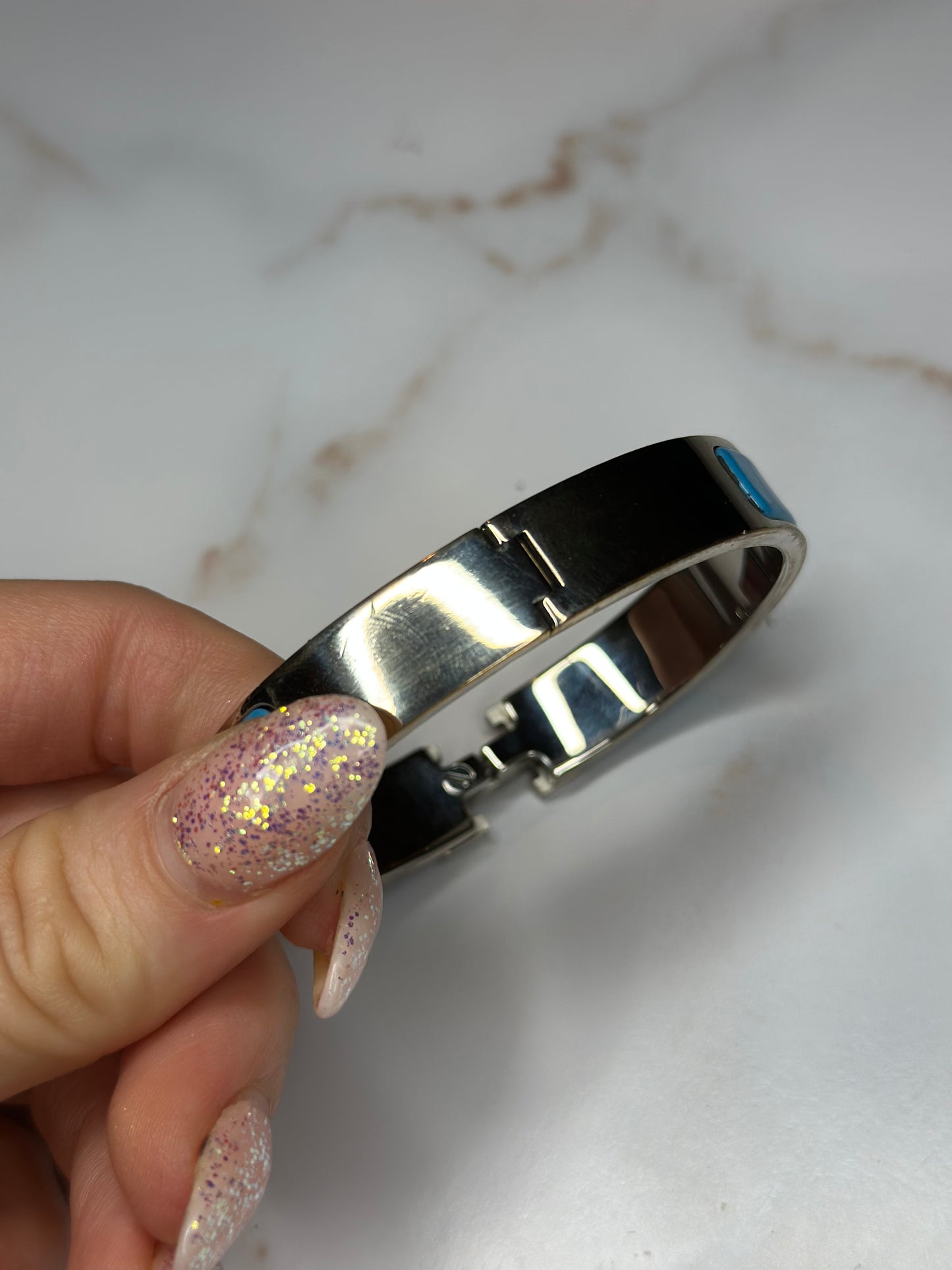 Pre-owned Hermès Clic H bracelet in blue enamel with a silver-colored, palladium-plated metal finish