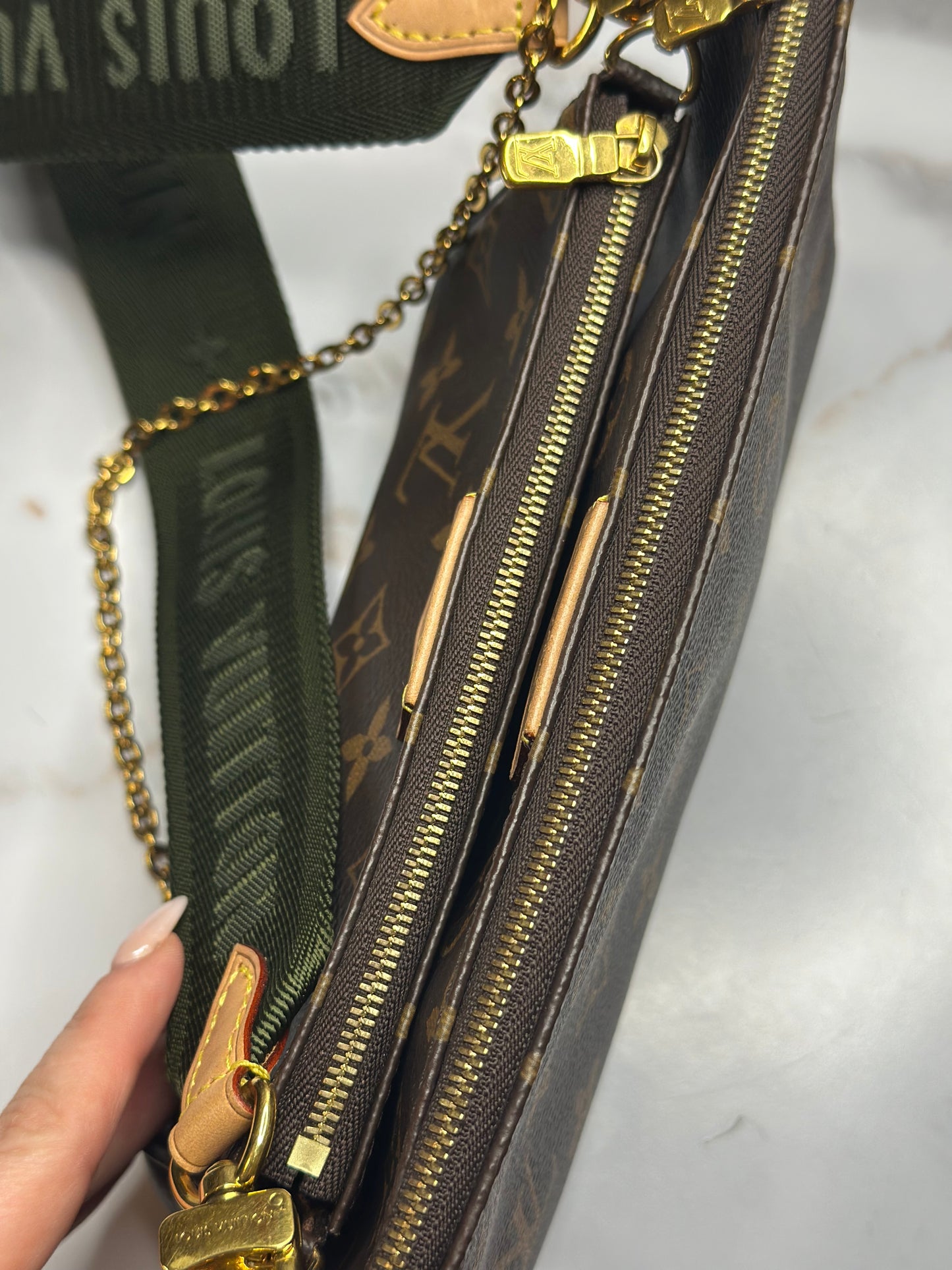 Pre-owned Louis Vuitton Monogram canvas multi Pochette accessories crossbody