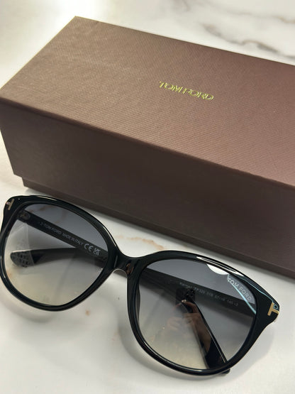 Pre-owned Tom Ford black acetate sunglasses
