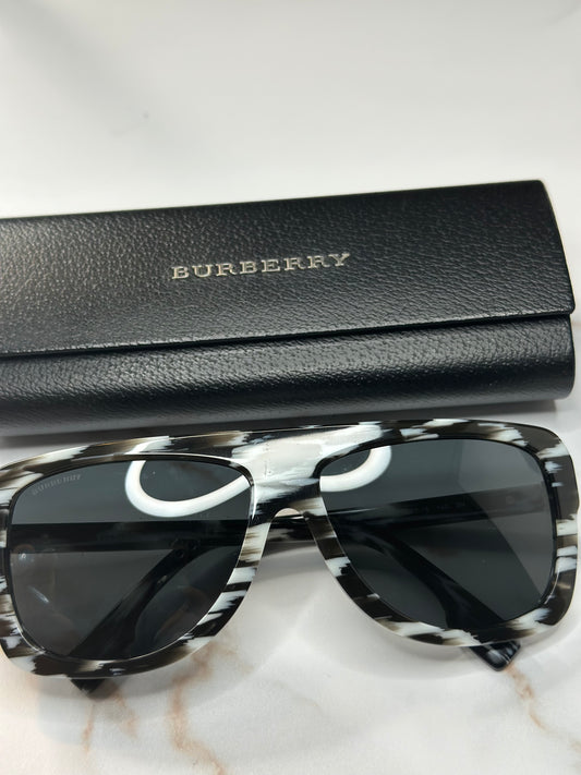 Pre-owned Burberry multi-color acetate aviator sunglasses