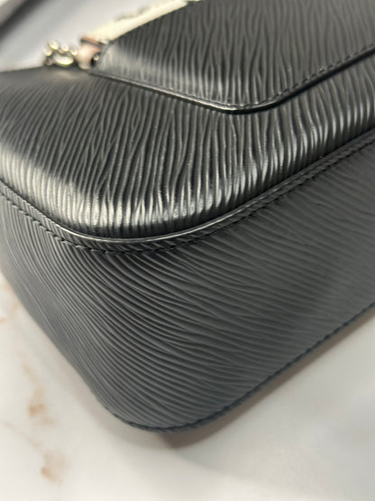 Pre-owned Louis Vuitton Black Epi leather pochette marelle crossbody