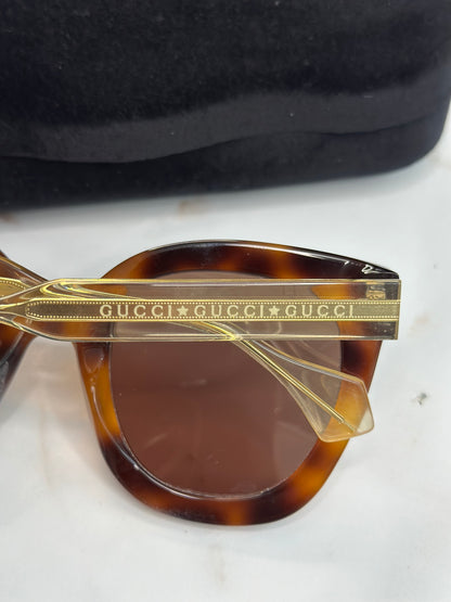 Pre-owned Gucci tortise oversized cat eye sunglasses