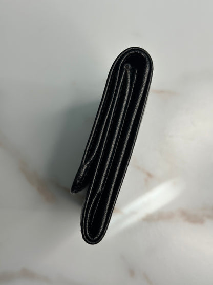Pre-owned Chanel black leather trifold card holder