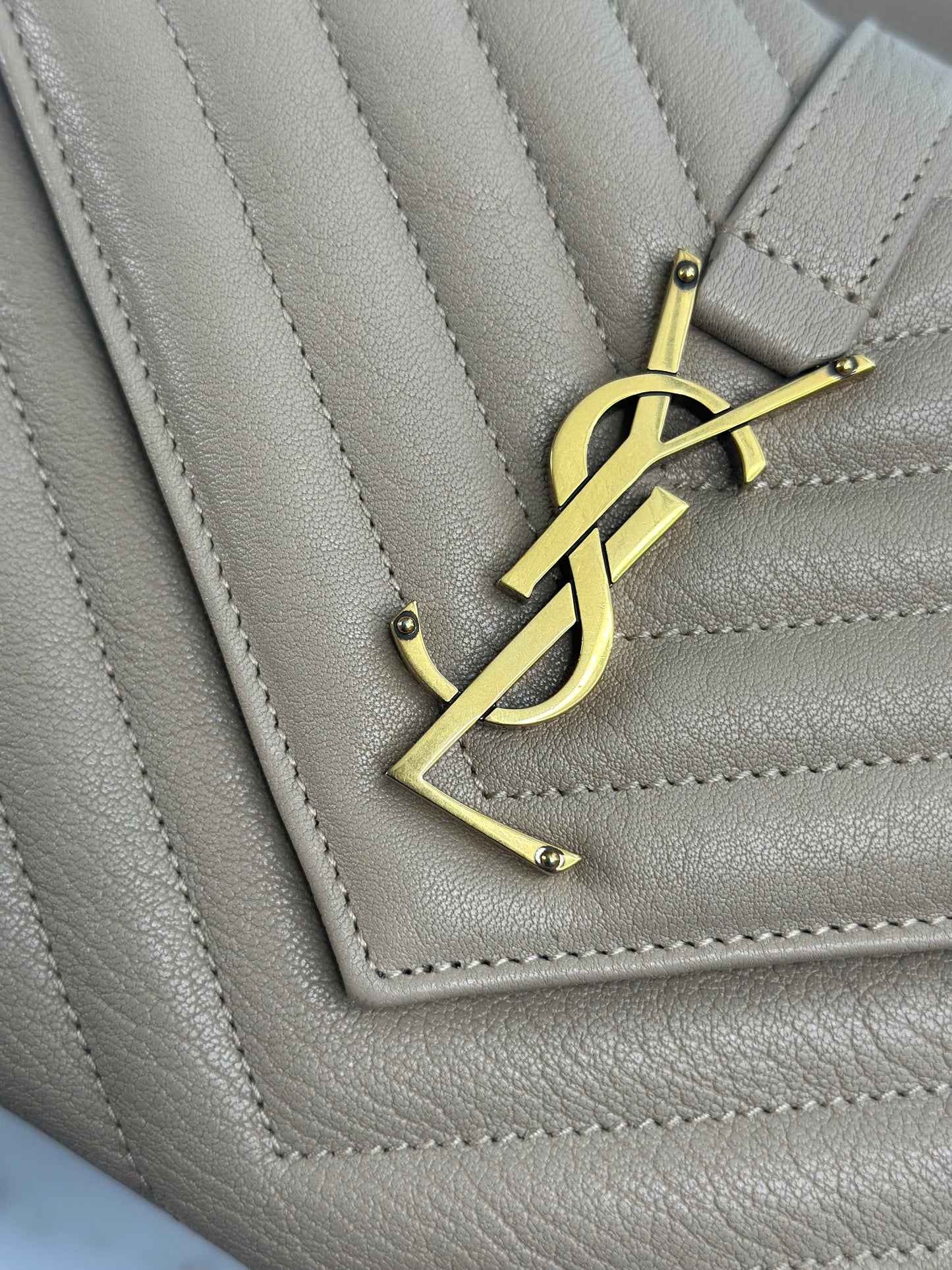 Pre-owned Saint Laurent Medium beige College Matelassé Leather Shoulder Bag