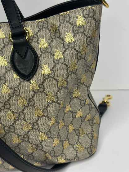 Pre-owned Gucci Soft GG Supreme Monogram Bees Small Crossbody Tote