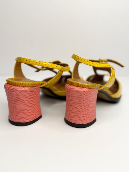 Pre-owned Fendi yellow patent leather Chameleon block heel sandals size 38