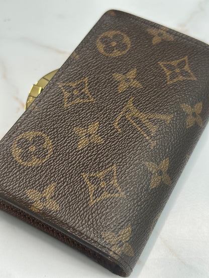 Pre-owned Louis Vuitton monogram canvas Viennois Wallet