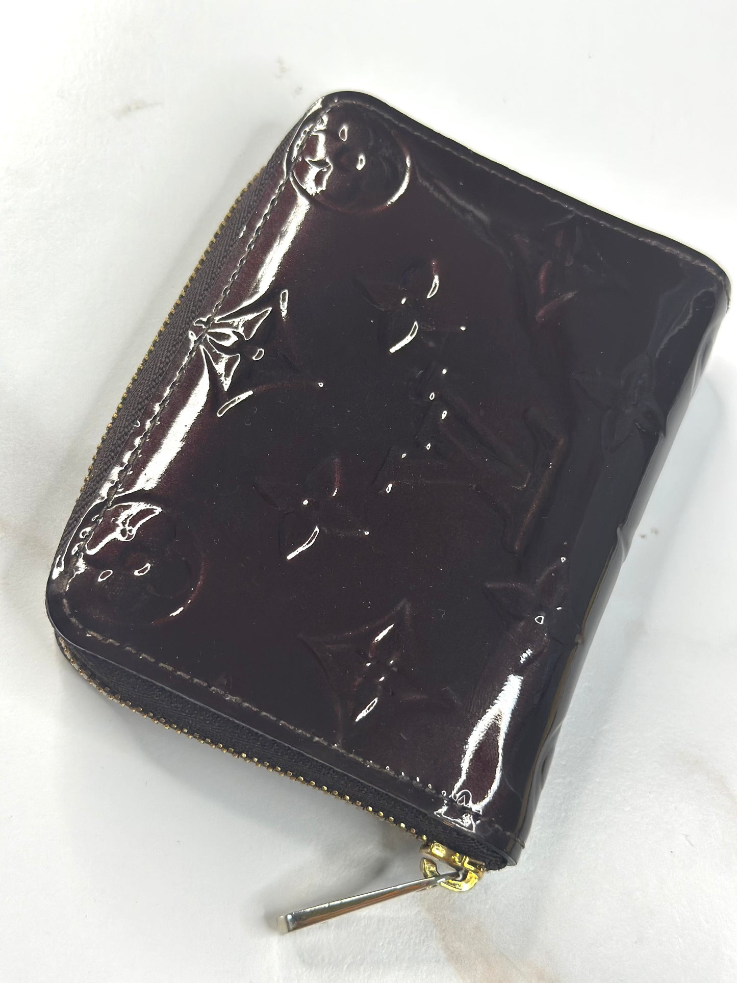 Pre-owned Louis Vuitton Bordeaux vernis leather compact zippy