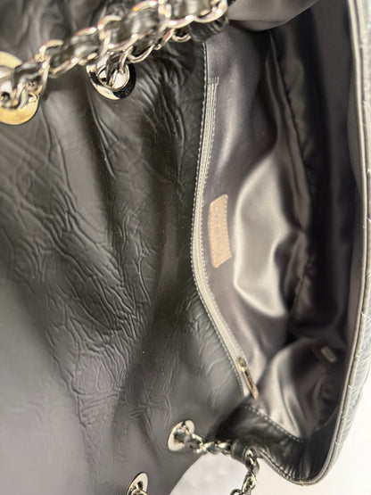 Pre-owned Chanel Timeless CC Flap Quilted Glazed Calfskin Medium shoulder bag