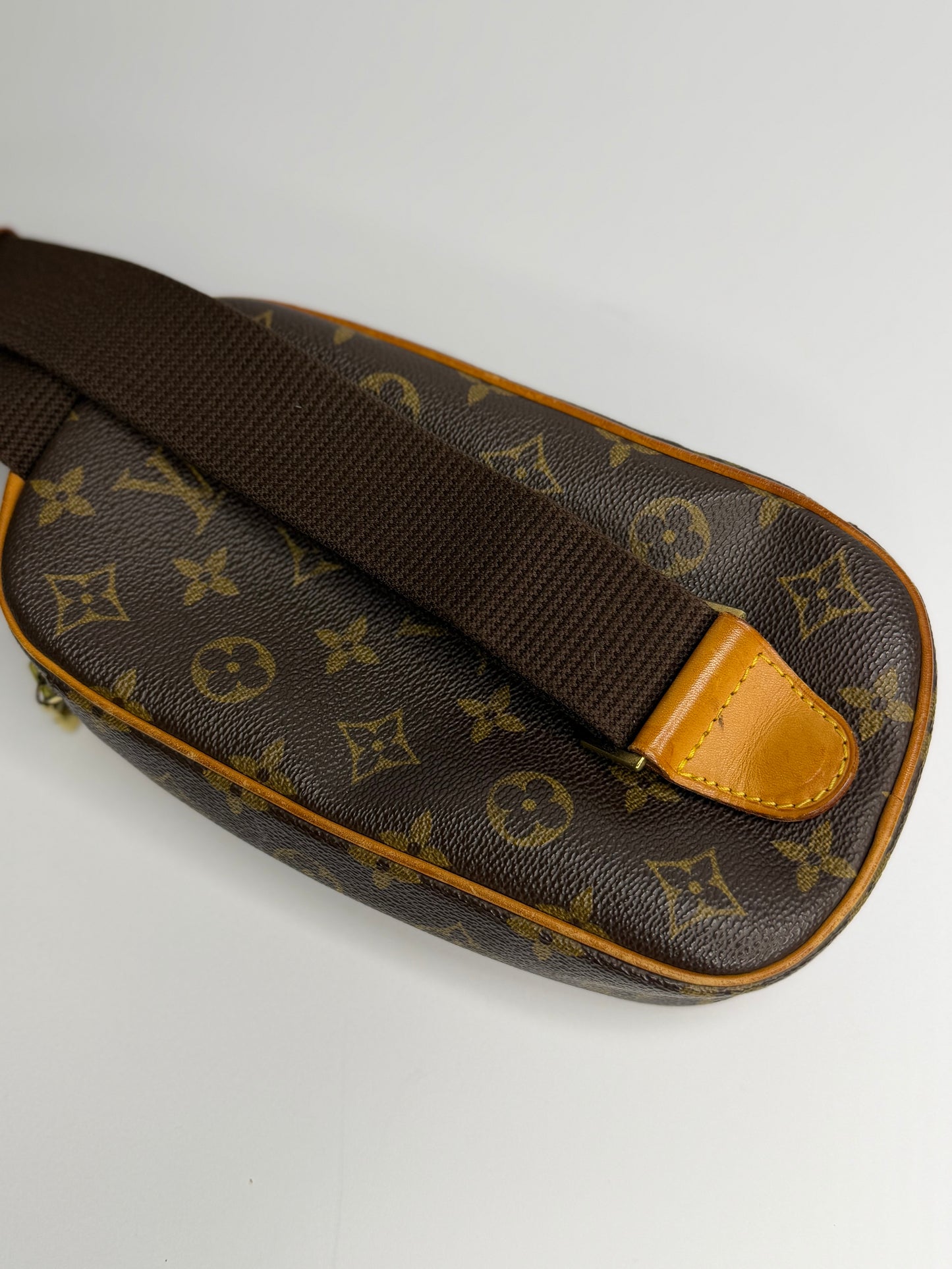 Pre-owned Louis Vuitton monogram canvas Pochette Gange belt bag