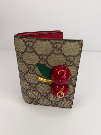 Pre-owned Gucci supreme canvas cherry compact wallet