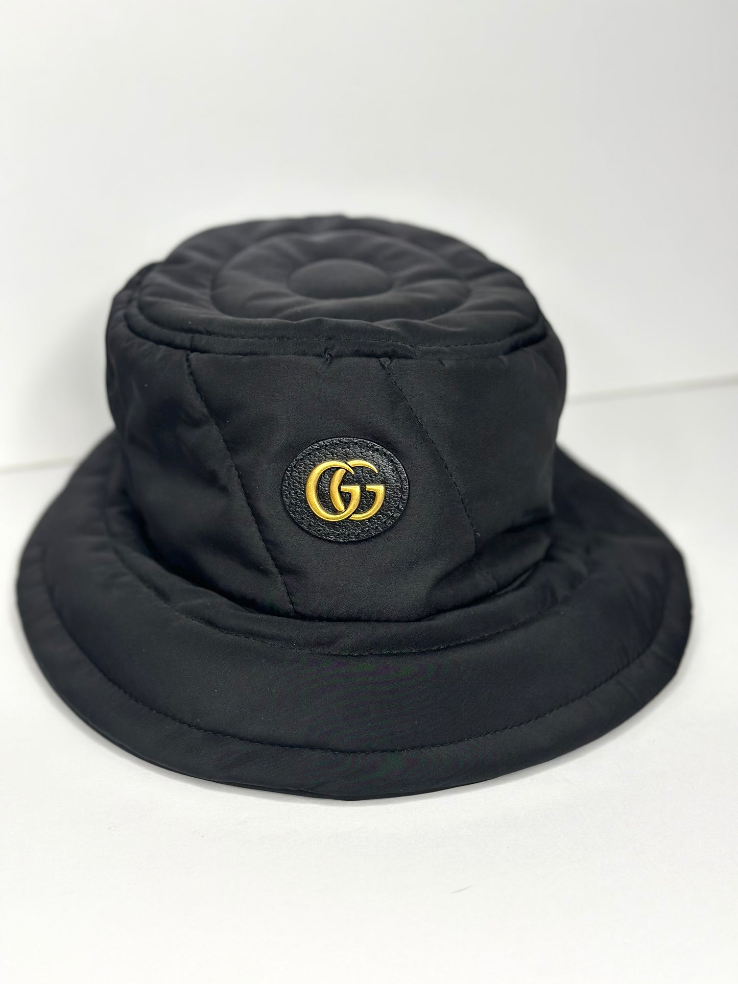 Pre-owned Gucci GG Marmont nylon bucket hat size medium