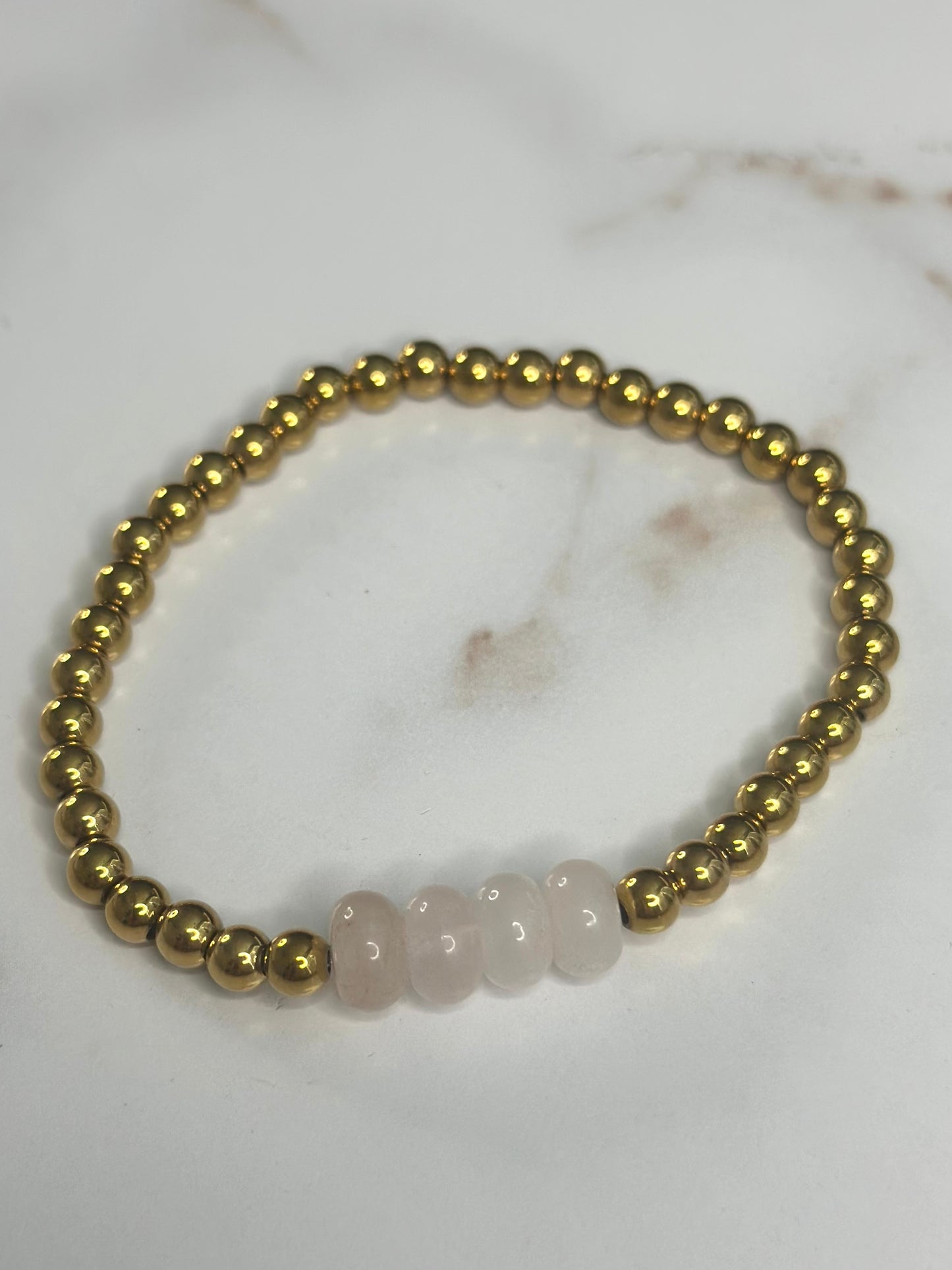 White beaded stretch bracelet