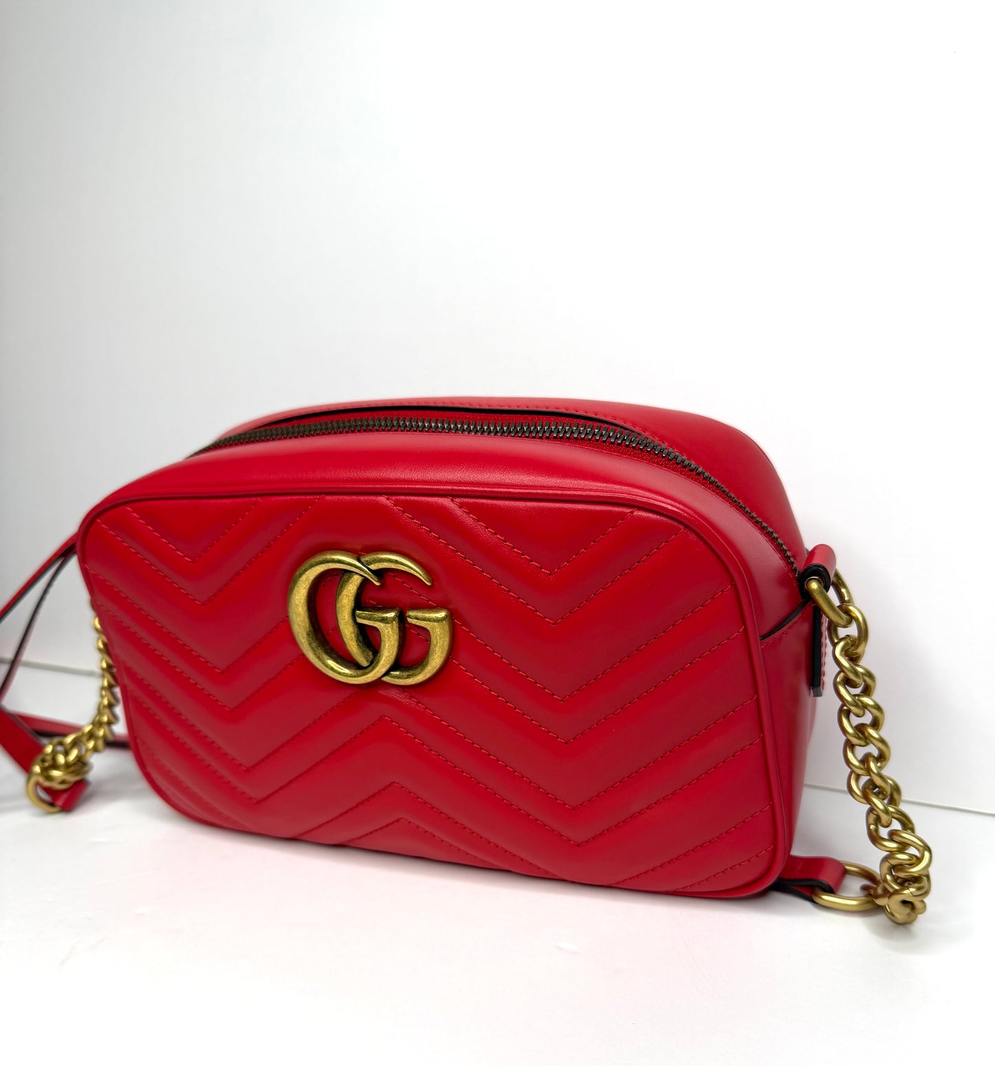 Pre-owned Gucci Matelasse Small GG Marmont Chain Shoulder Bag Hibiscus Red