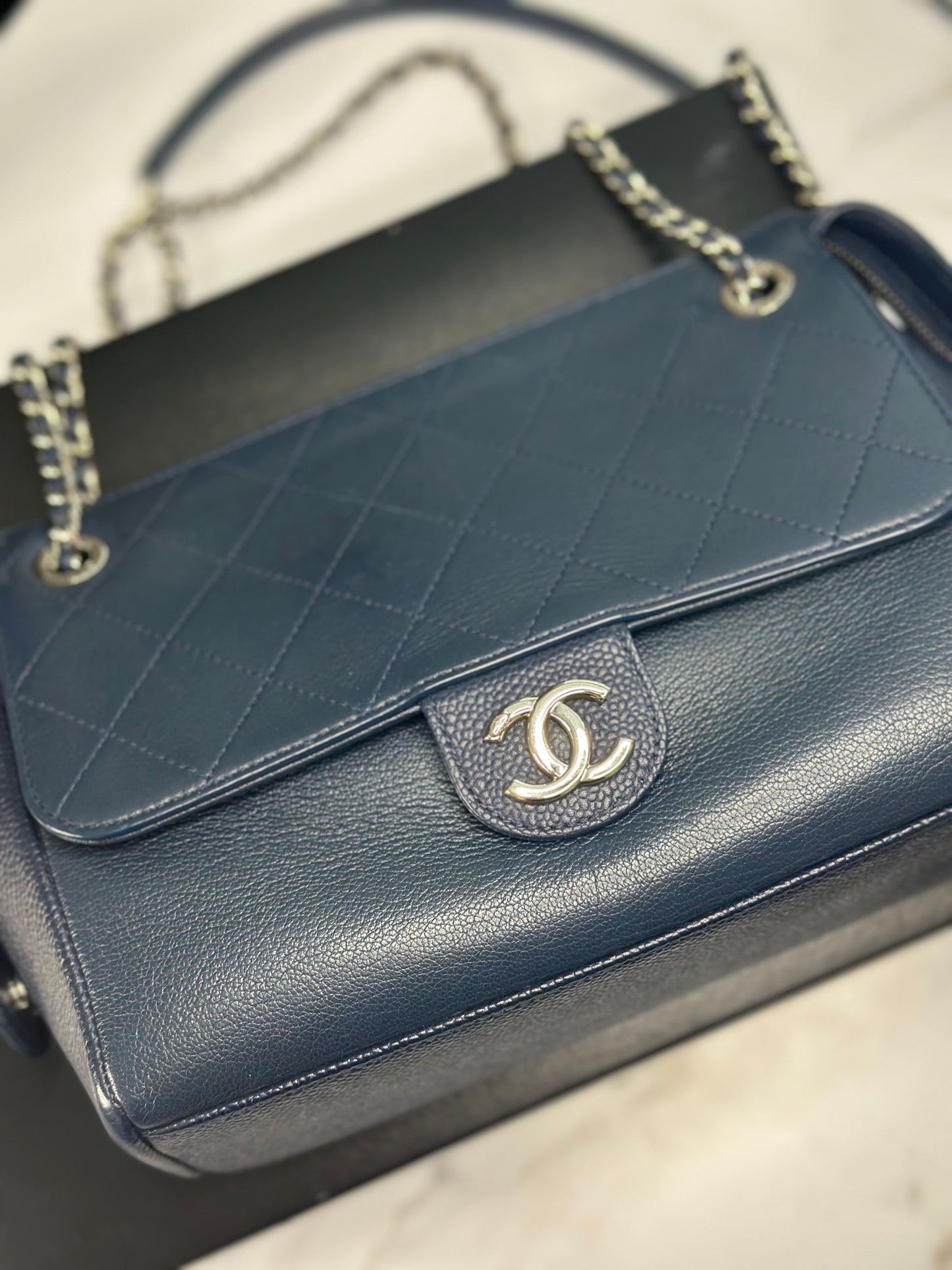 Pre-owned Chanel Navy Double Chain Matalese Flag Calfskin Medium Coco Crossbody