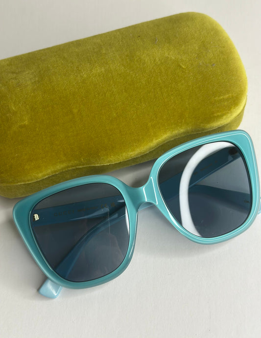 Pre-owned Gucci light blue sunglasses