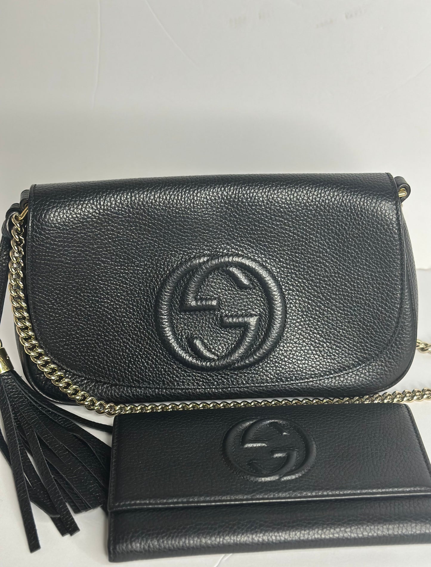 Pre-owned Gucci Black pebbled leather interlocking logo Soho, Crossbody and wallet