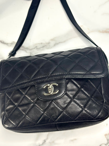 Pre-owned Chanel Easy City Flap black lambskin crossbody
