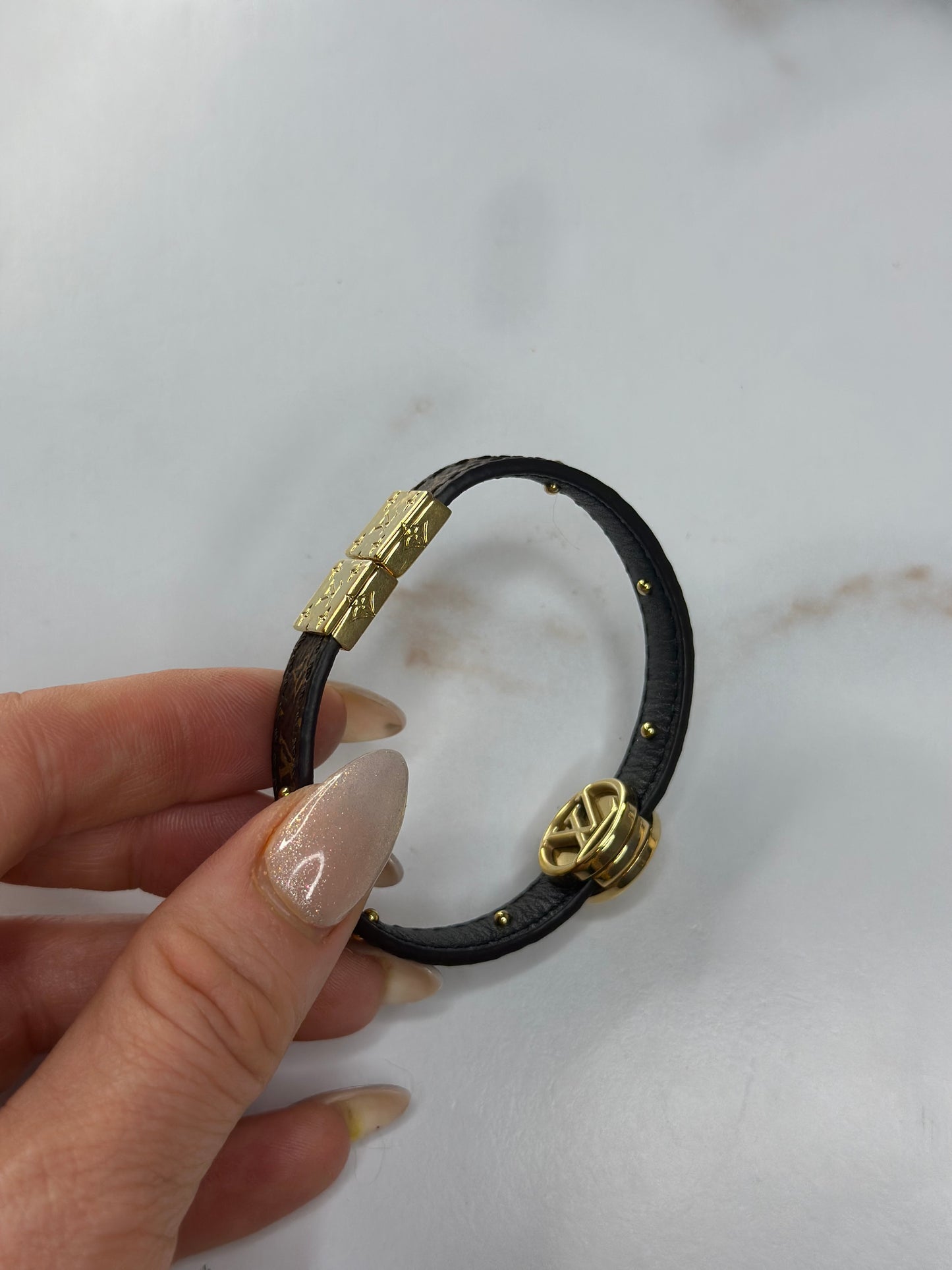 Pre-owned Louis Vuitton LV Circle monogram canvas Reversible Bracelet