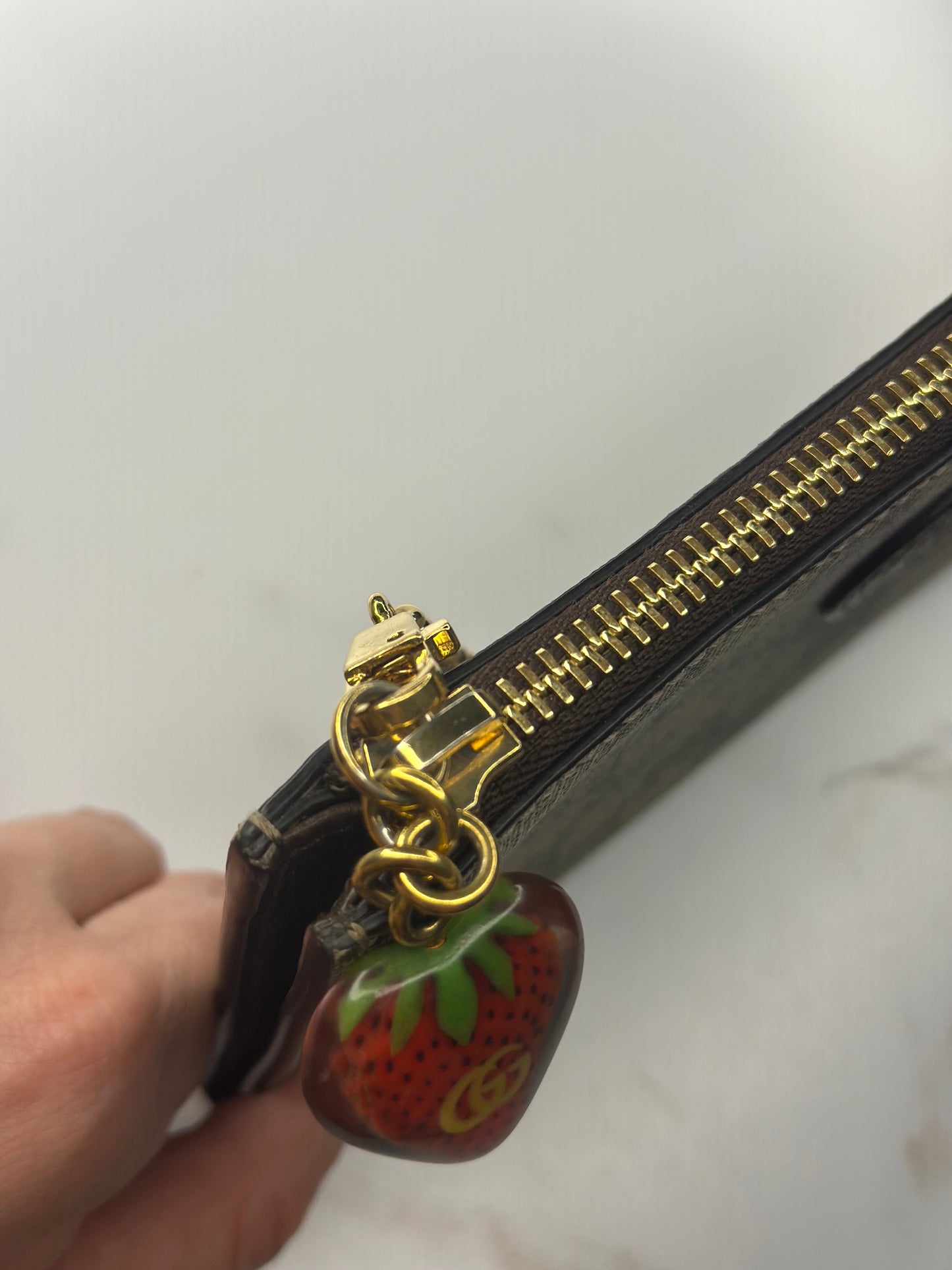 Pre-owned Gucci GG canvas Double G Strawberry Wrist Wallet
