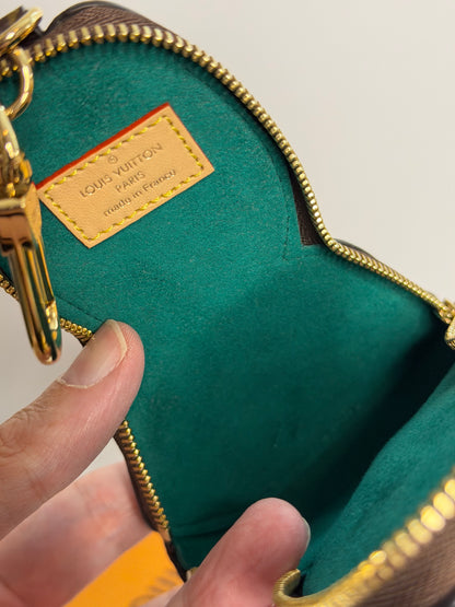 Pre-owned Louis Vuitton x Sun Yitian Animogram 2024 limited edition, rabbit charm